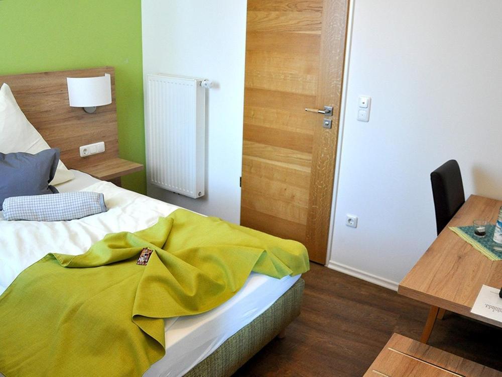 Landgasthaus Zur Linde Pleiskirchen エクステリア 写真