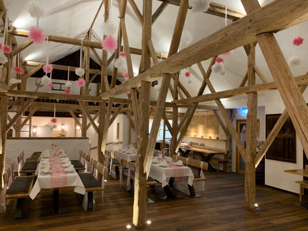 Landgasthaus Zur Linde Pleiskirchen エクステリア 写真