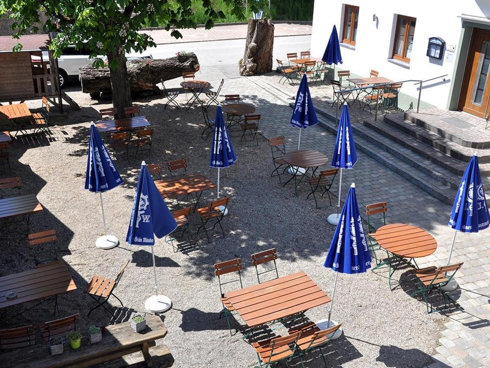 Landgasthaus Zur Linde Pleiskirchen エクステリア 写真