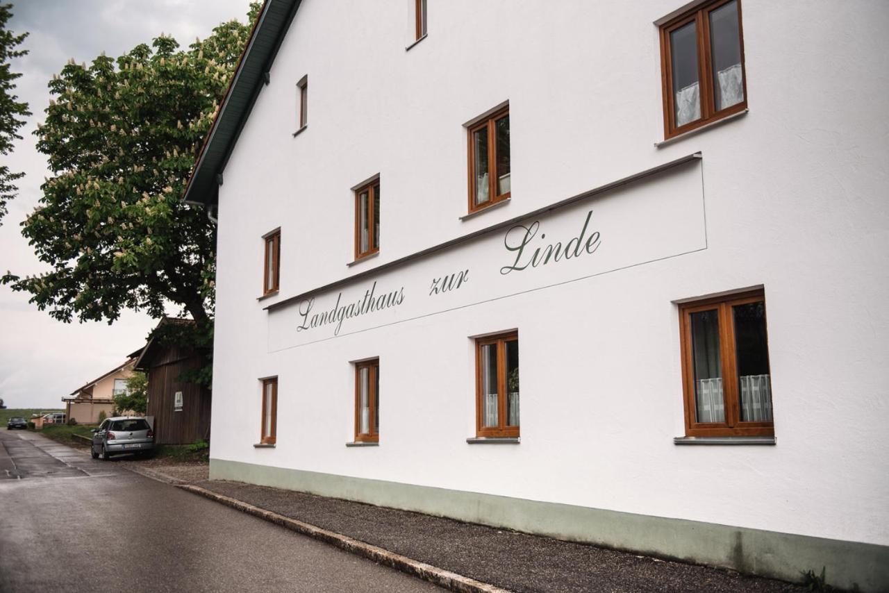 Landgasthaus Zur Linde Pleiskirchen エクステリア 写真