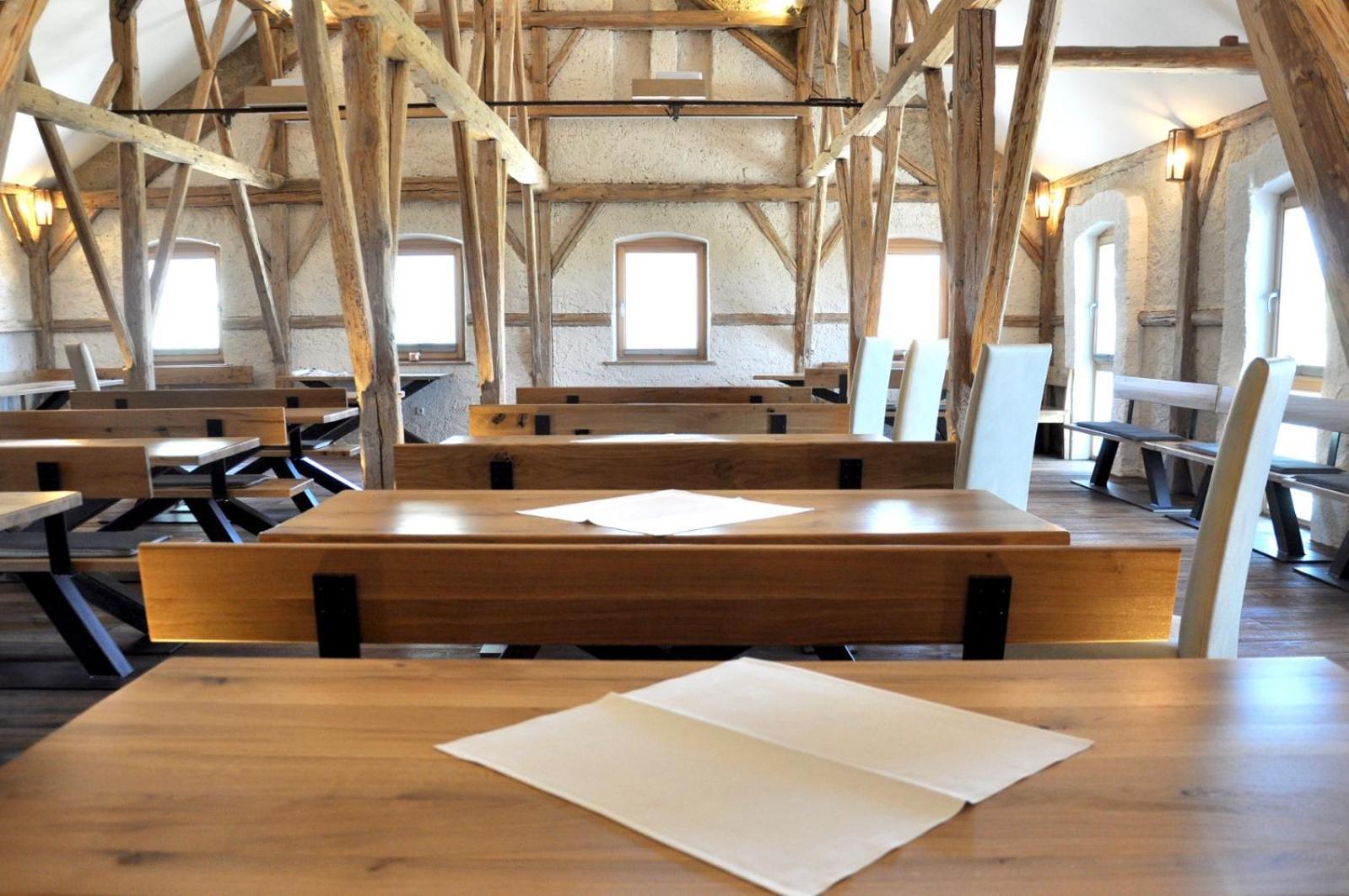 Landgasthaus Zur Linde Pleiskirchen エクステリア 写真